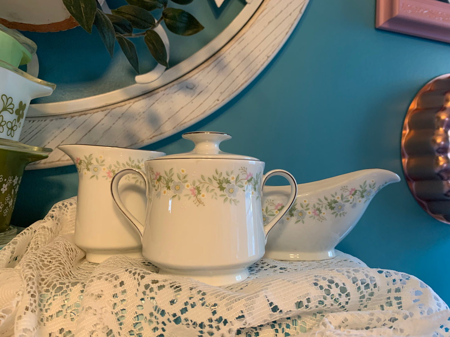 Forever Spring by Johann Haviland 20-piece china set