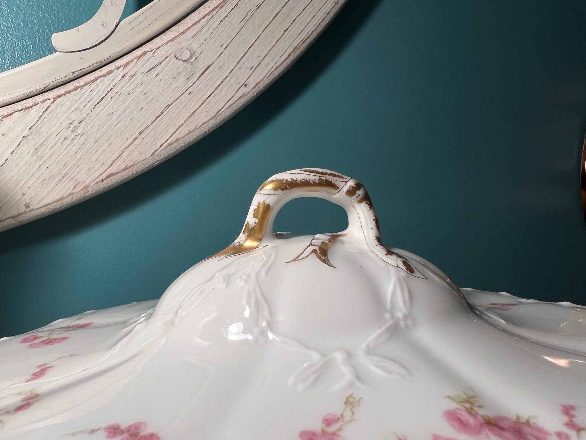 Vintage Haviland Limoges Oval Covered Vegetable Dish | Schleiger 63 | French Porcelain