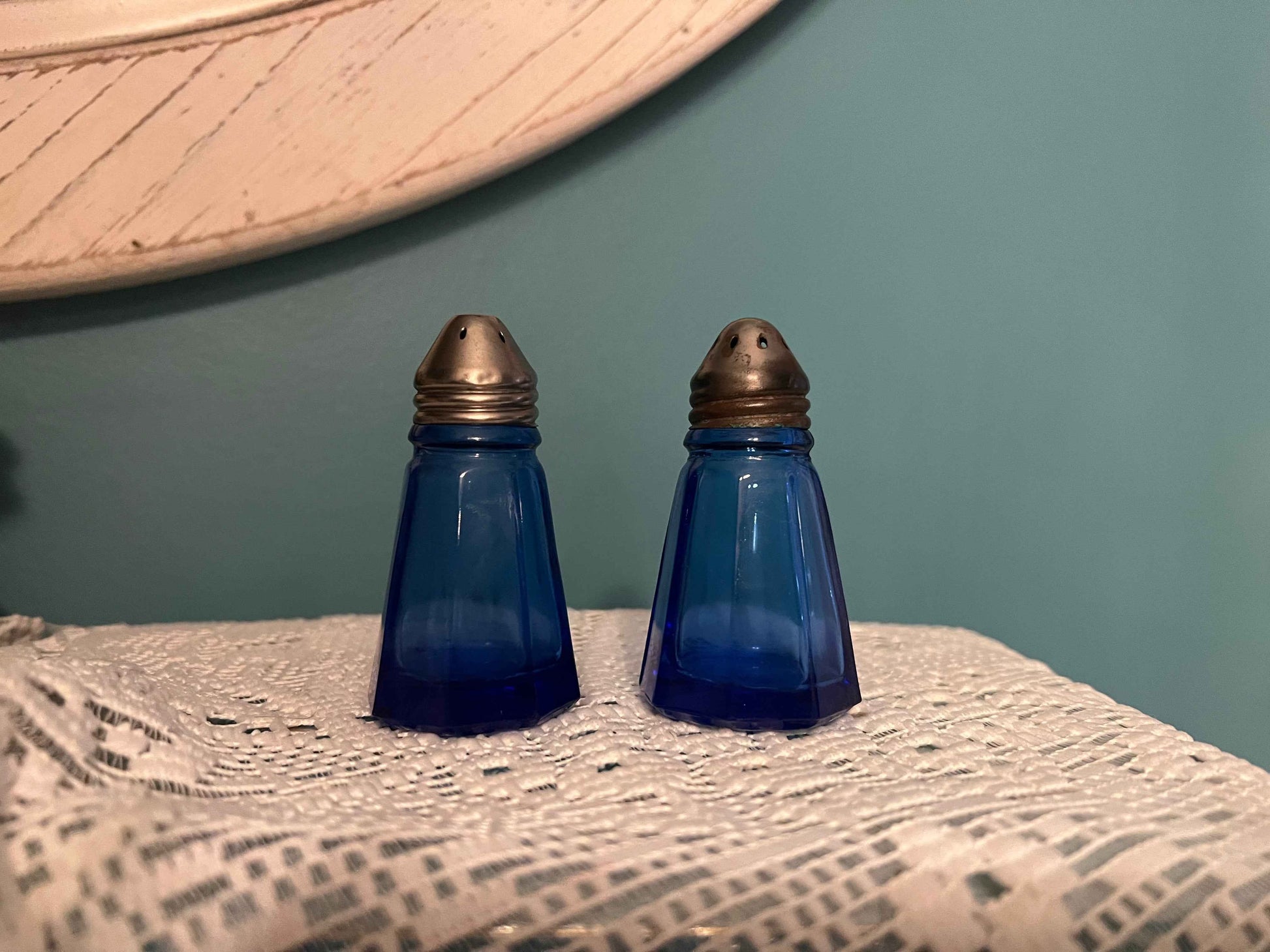 Vintage Hazel Atlas Cobalt Blue Glass Salt & Pepper Shakers – Octagon Paneled Design