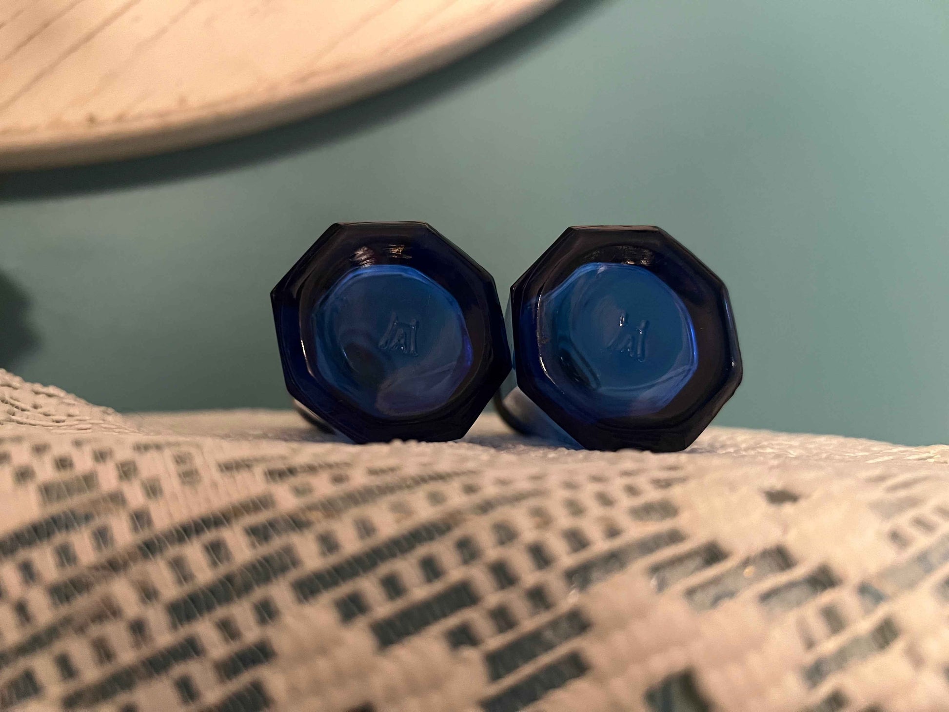 Vintage Hazel Atlas Cobalt Blue Glass Salt & Pepper Shakers – Octagon Paneled Design