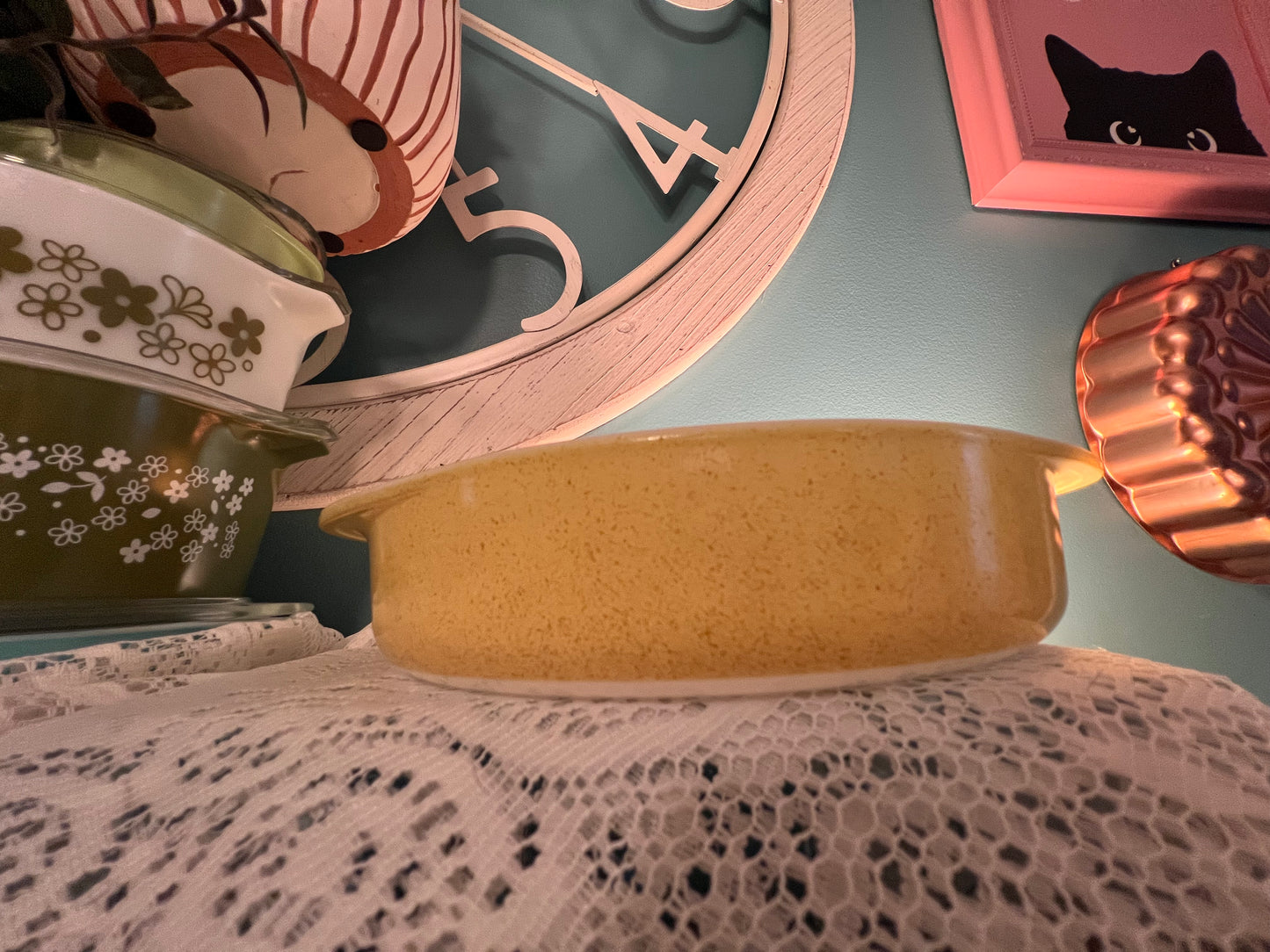 Vintage Pyrex Desert Dawn Yellow Pie / Cake Pan – Speckled Reddish-Brown Pattern, #42 (1955) - Dusty Treasures