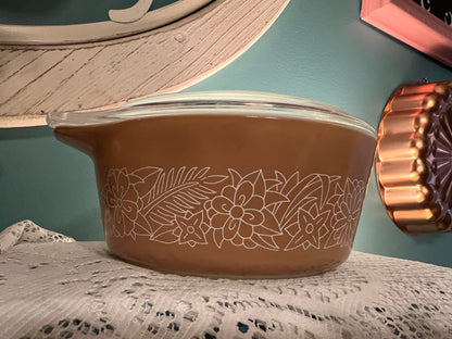 Vintage Pyrex 472-B Woodland Casserole Dish with Lid – 750mL, Light Brown Floral, 1970s - Dusty Treasures