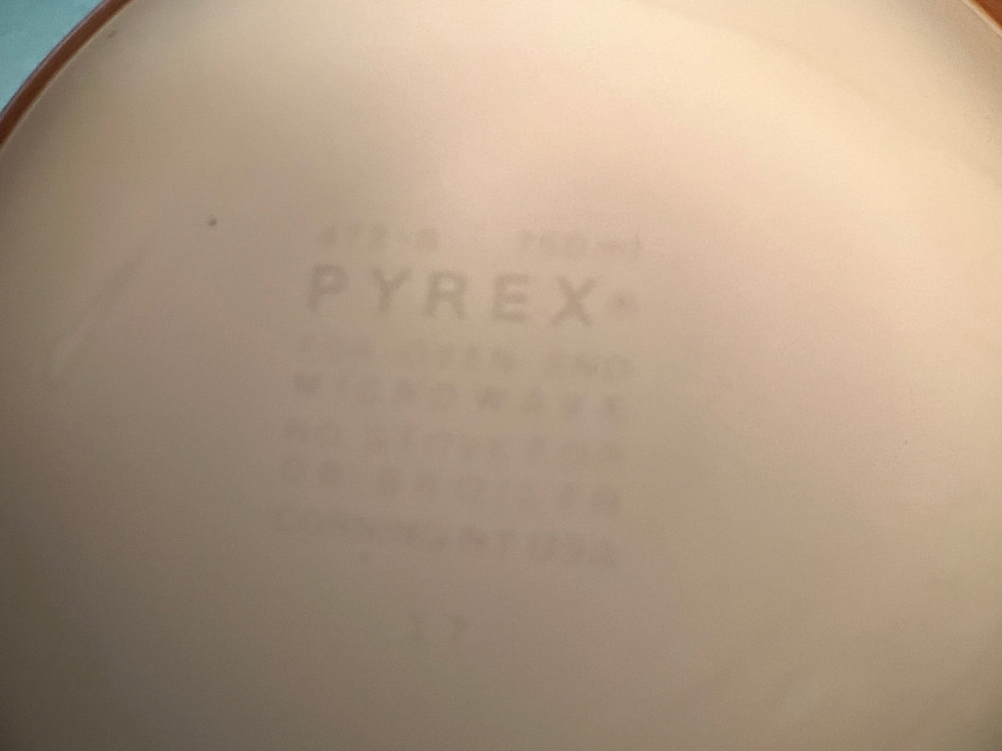 Vintage Pyrex 472-B Woodland Casserole Dish with Lid – 750mL, Light Brown Floral, 1970s - Dusty Treasures