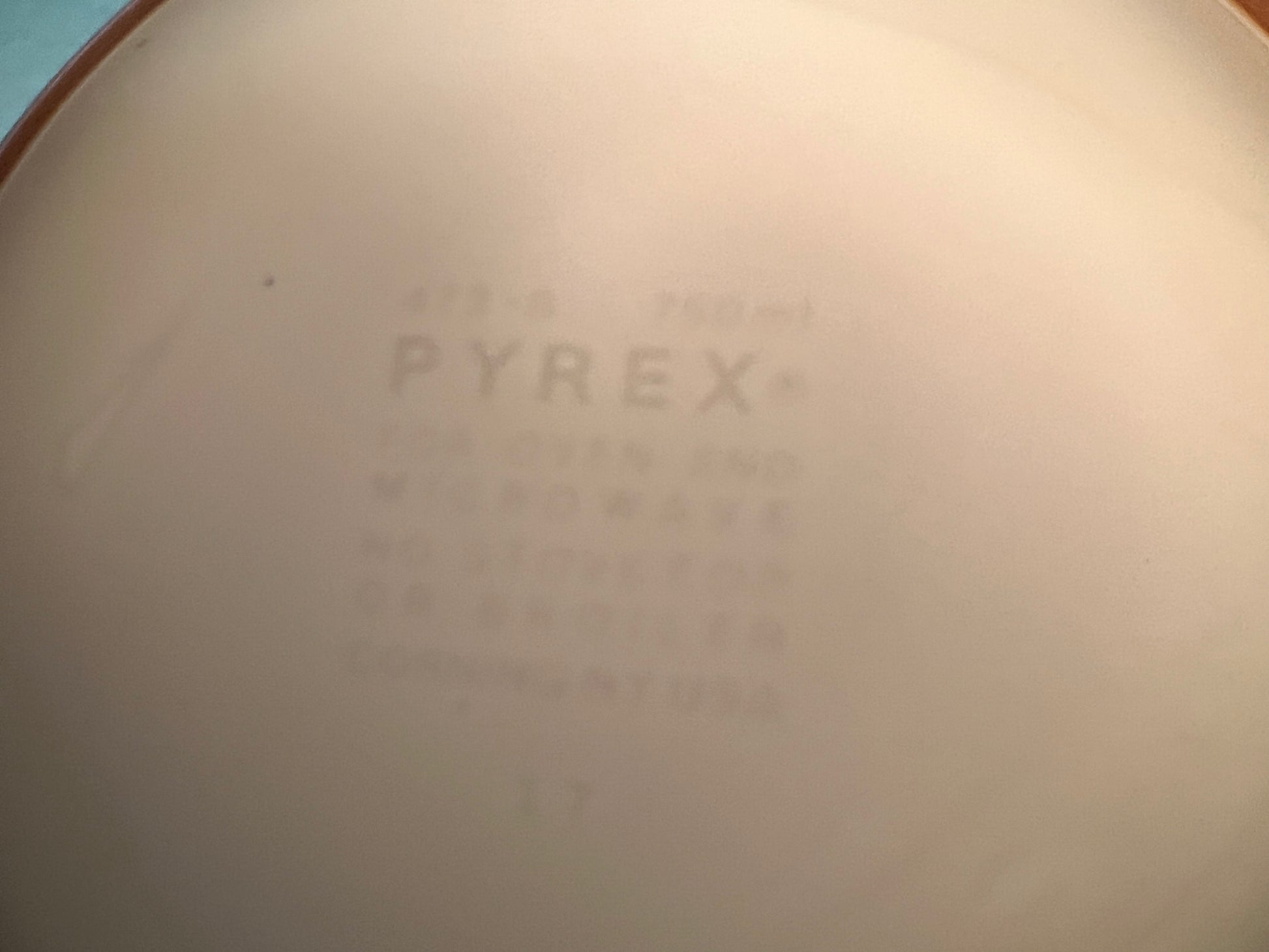 Vintage Pyrex 472-B Woodland Casserole Dish with Lid – 750mL, Light Brown Floral, 1970s - Dusty Treasures