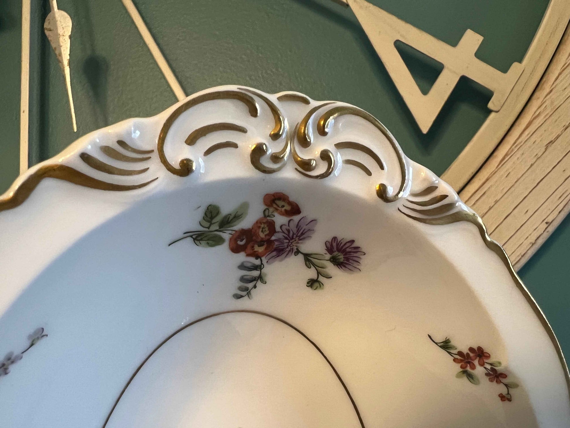 Haviland Chantilly Oval Vegetable Bowl | Limoges China Floral Platter