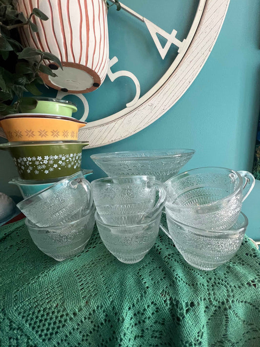 Vintage Imperial Cape Cod Pressed Pattern Salad Bowl with 6 Matching Cups – 1970s