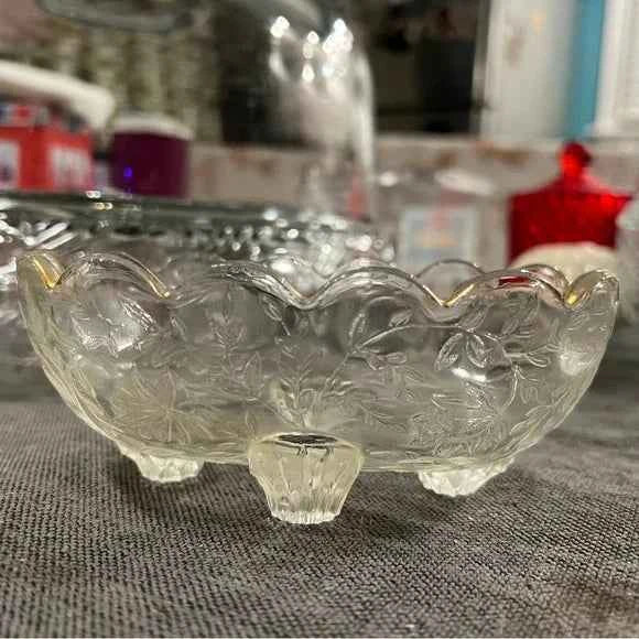 Jeannette Glass Collection – Vintage Bowls, Plates & Drinkware