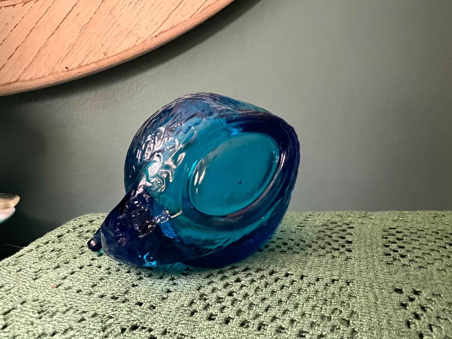 Vintage L.E. Smith Cobalt Blue Glass Swan Dish | Collectible Trinket or Candy Dish | Textured Feather Design