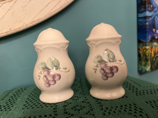 Vintage Pfaltzgraff salt and pepper shakers