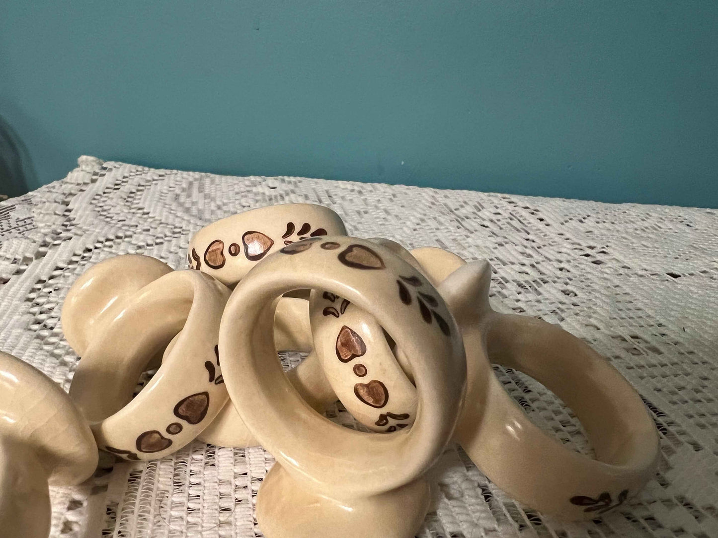 Vintage Pfaltzgraff Village Napkin Rings - Set of 7 | Vintage Tableware