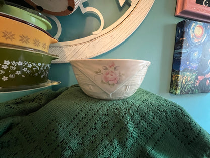 Vintage Pfaltzgraff Tea Rose basket bowl 7 1/4" stoneware collectible