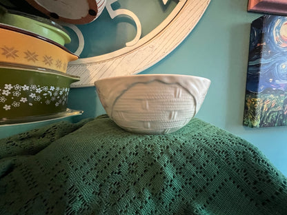 Discontinued Pfaltzgraff Tea Rose stoneware bowl with basket weave detail