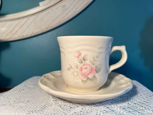 Vintage Pfaltzgraff Tea Rose Cup & Saucer - Set of 4 | Pink Floral on Ivory | Collectible Tableware