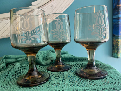 Vintage Pfaltzgraff Etched Glass Village goblets