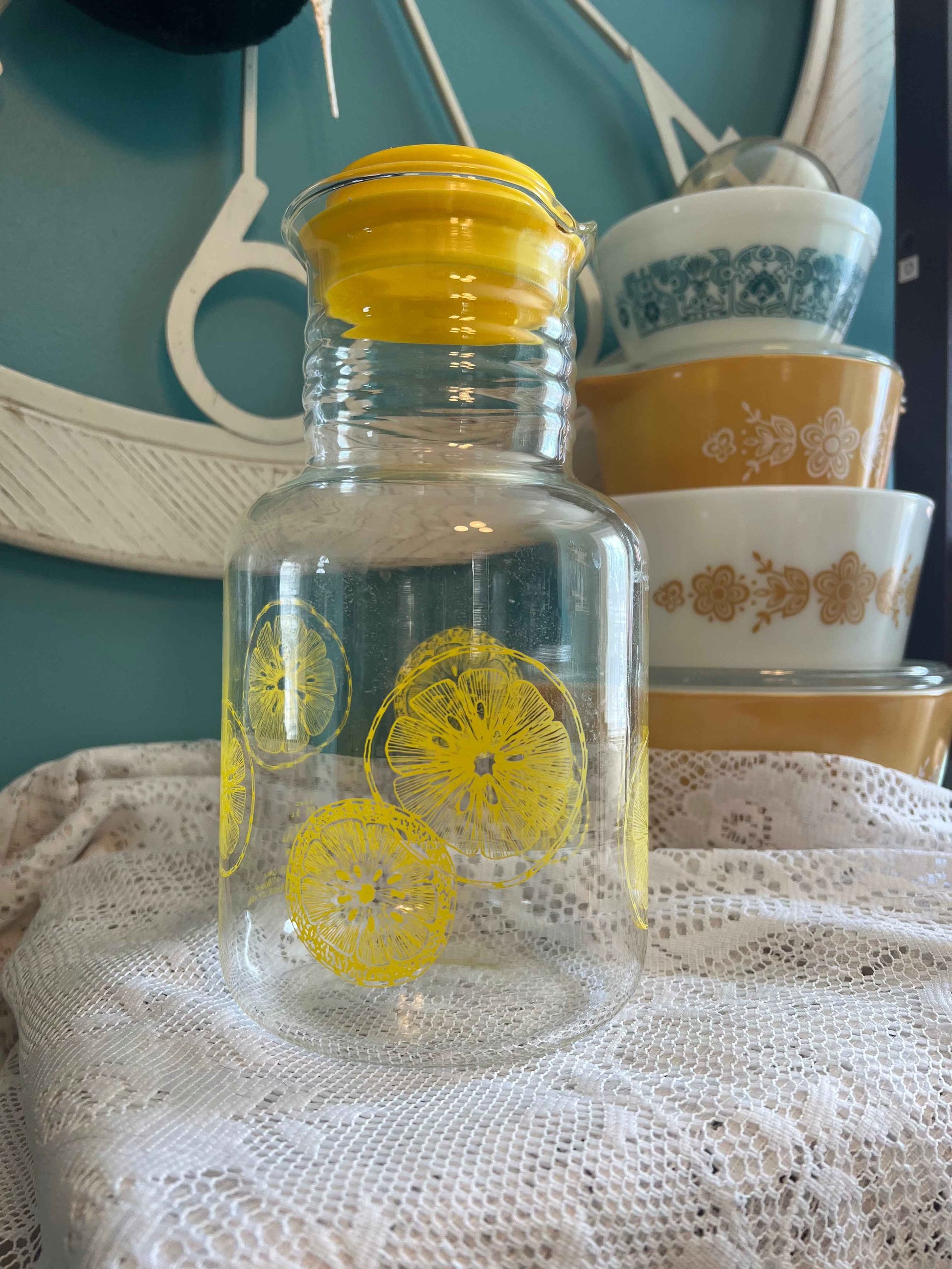 Vintage Pyrex Lemon Slices Glass Carafe | Yellow Pattern with Lid