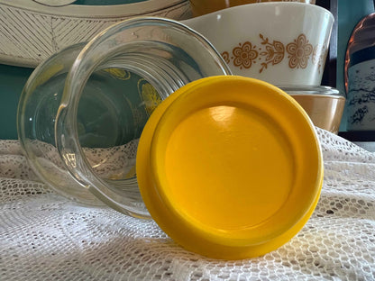 Vintage Pyrex Lemon Slices Glass Carafe | Yellow Pattern with Lid