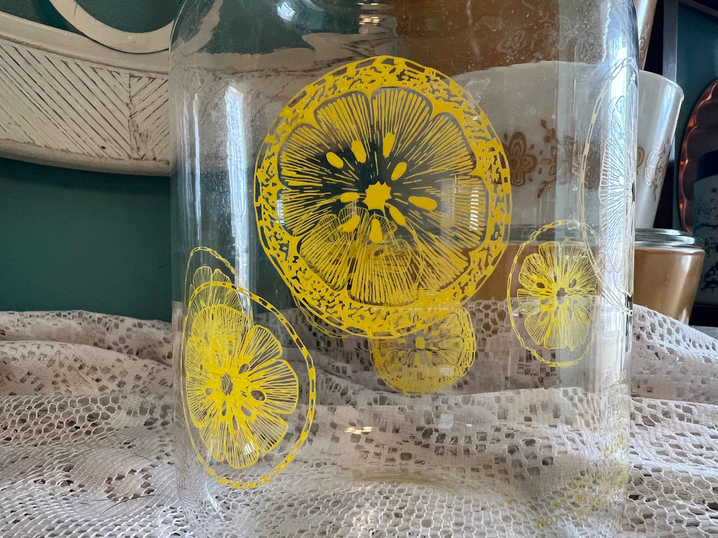 Vintage Pyrex Lemon Slices Glass Carafe | Yellow Pattern with Lid