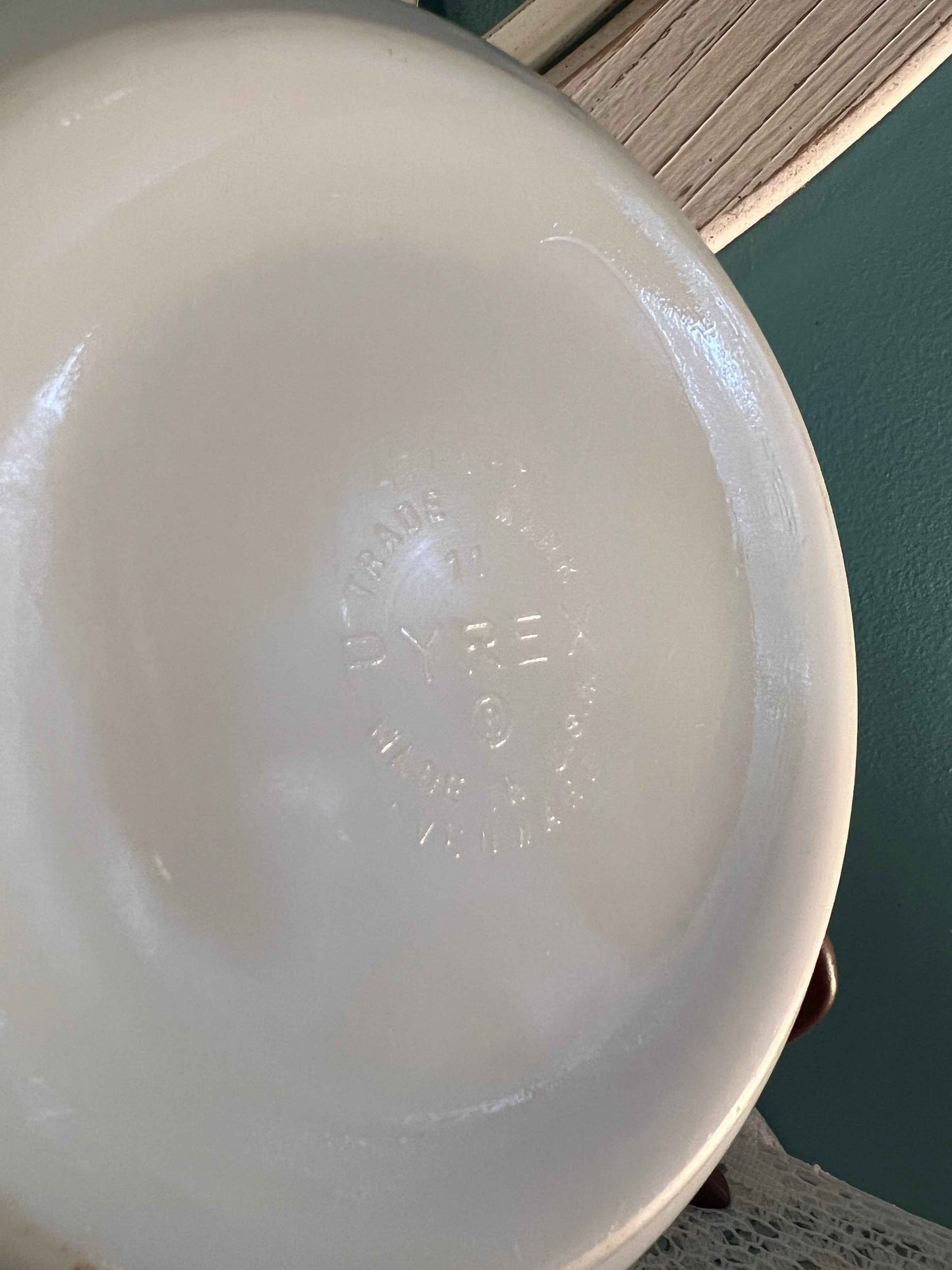 Pyrex White Milk Glass Casserole Dish #471 | 1 Pint | Vintage Kitchenware