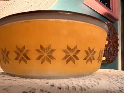 Vintage Pyrex Town & Country small casserole for serving or display