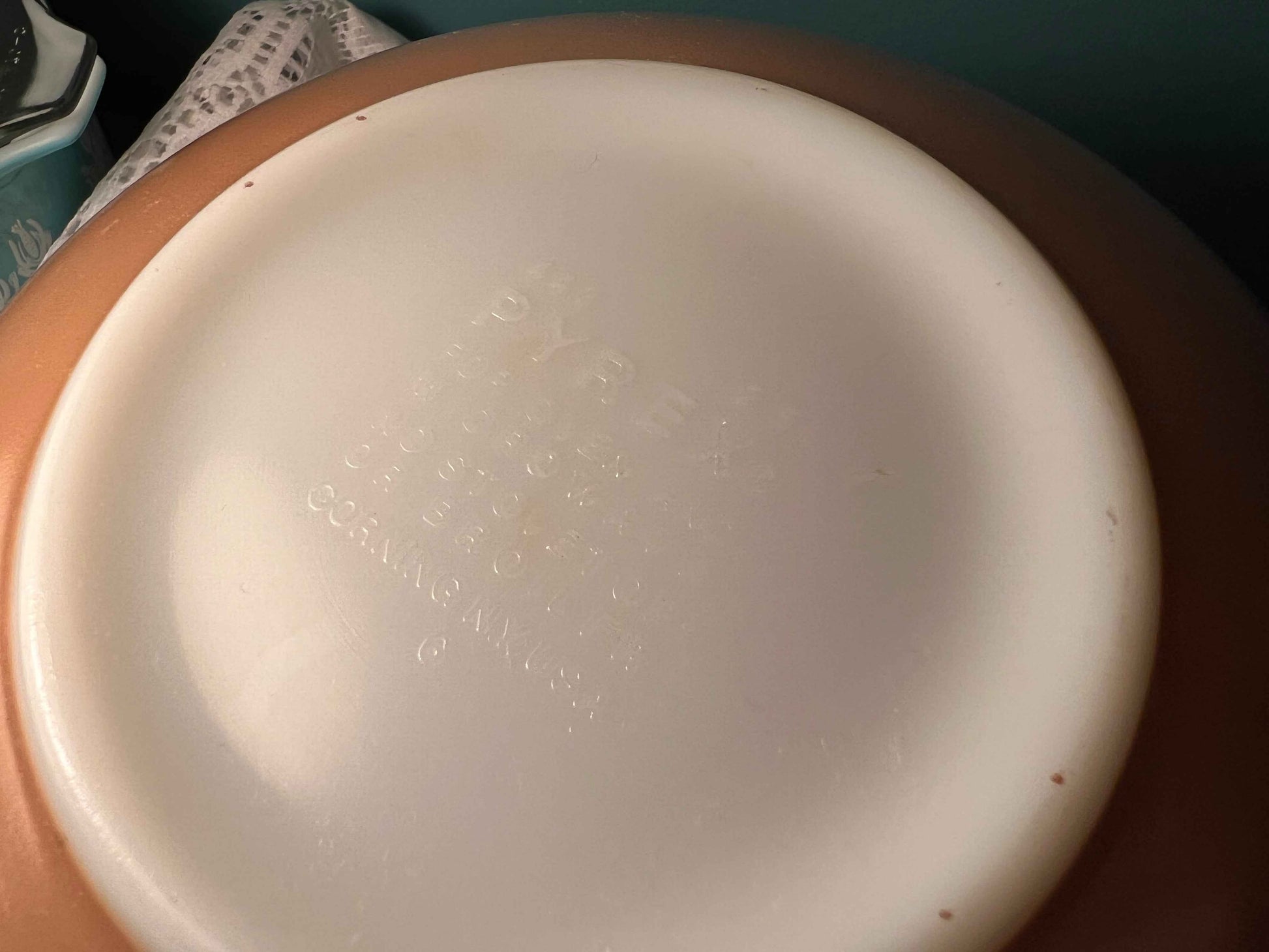 Vintage Pyrex Woodland Brown Cinderella Mixing Bowl | 2.5 L | Vintage Kitchenware