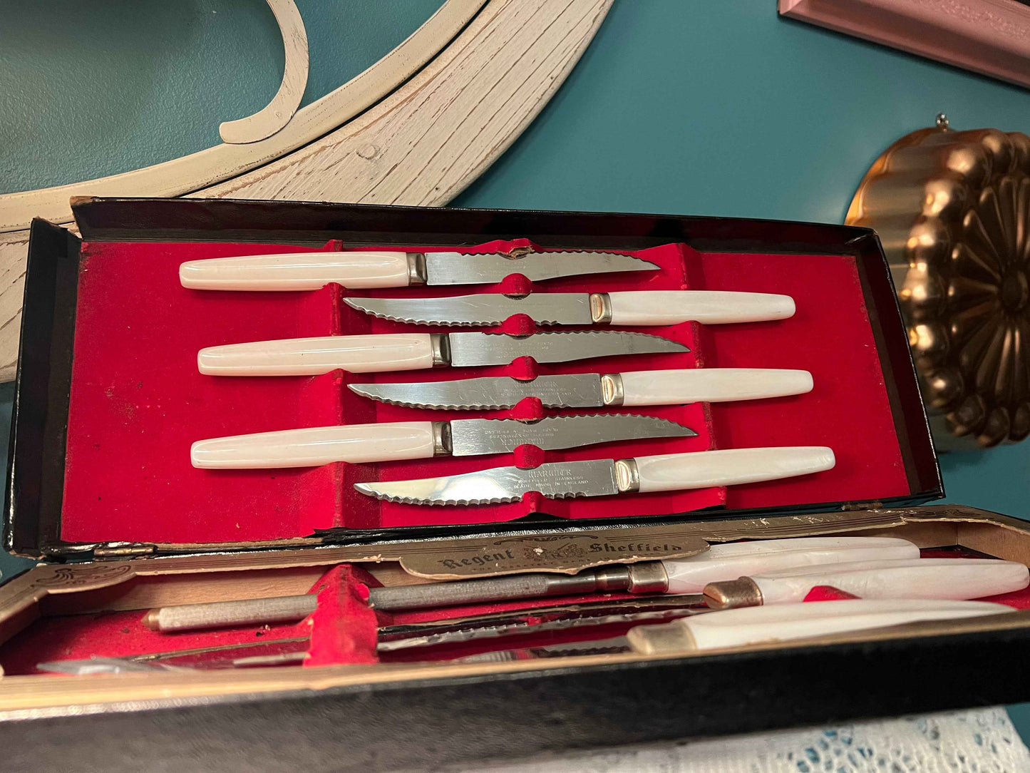 Vintage Regent Sheffield Steak & Cutlery Knife Set | 9-Piece | England