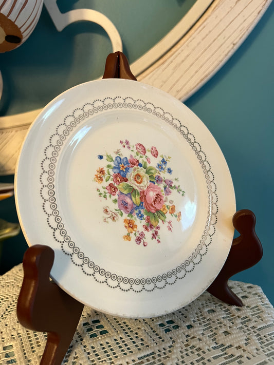 Vintage Salem Maryland 1940s bread and dessert plate set with 23K gold trim