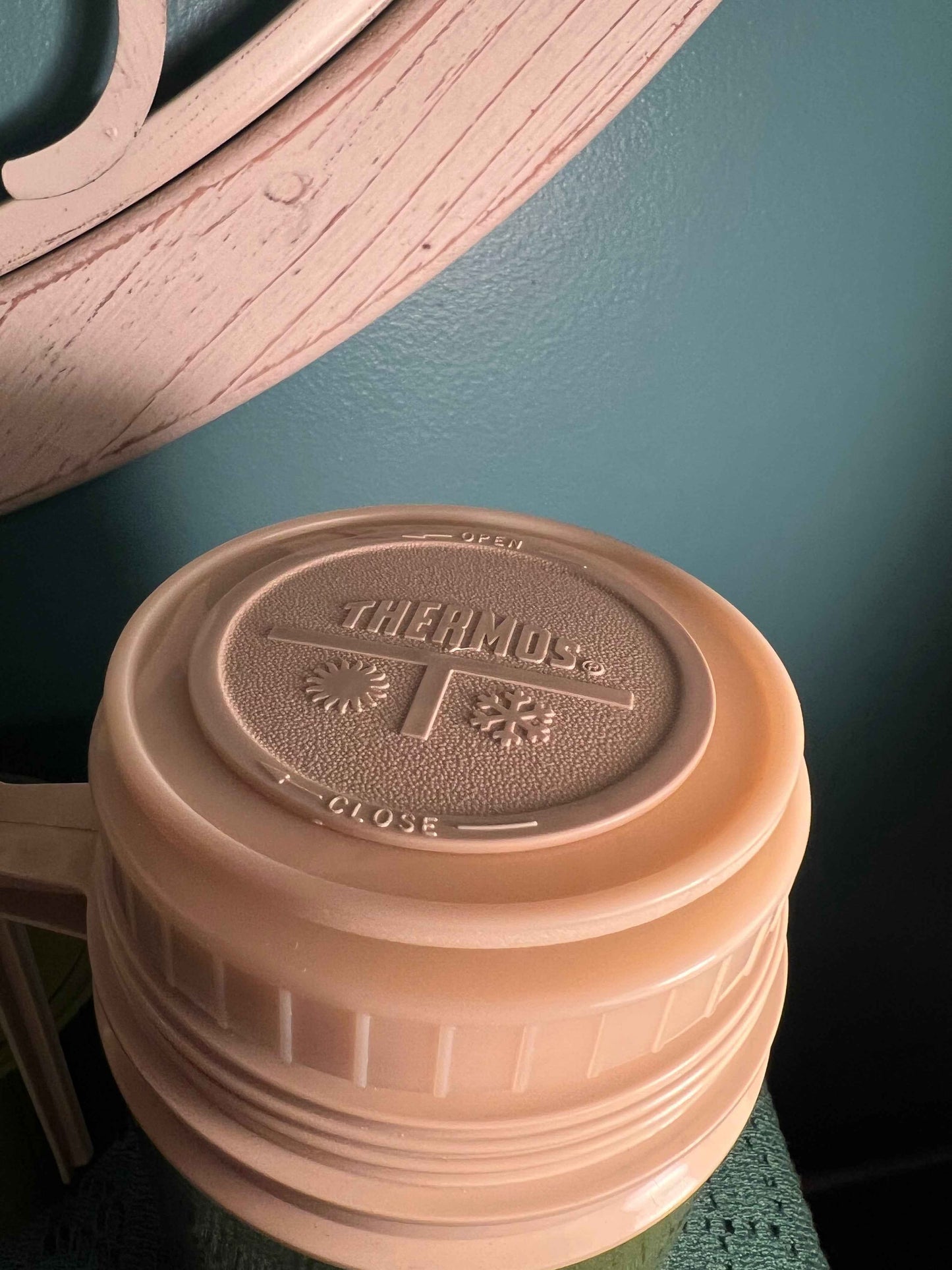 Vintage Thermos King Seeley avocado green 10oz