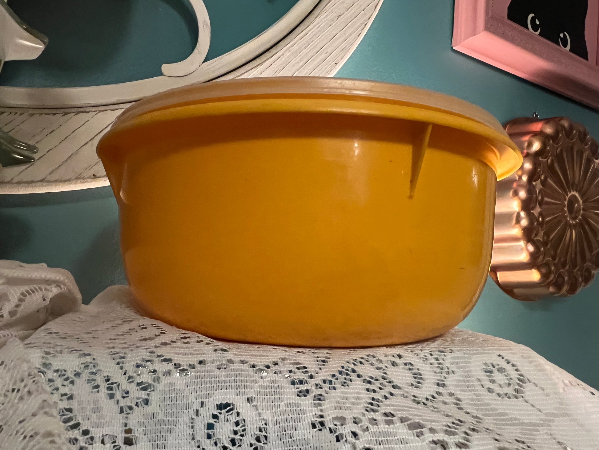 Vintage Tupperware #272-13 yellow 12-cup bowl with lid for food storage and mixing