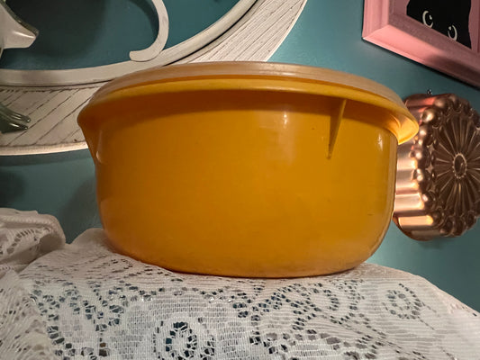 Vintage Tupperware #272-13 yellow 12-cup bowl with lid for food storage and mixing