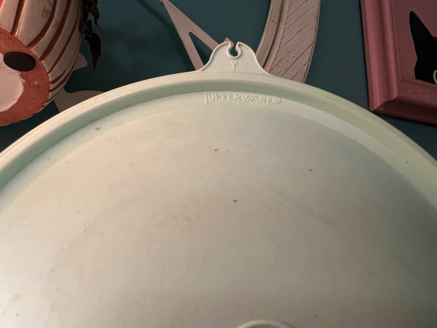 Vintage Tupperware Crisp-It Lettuce Keeper | Mint Green Lid #1424 | Retro Kitchenware