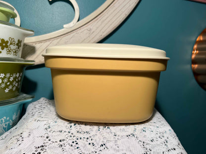 Vintage Tupperware Harvest Gold Microwave Steamer - Square #888 | Retro Kitchenware