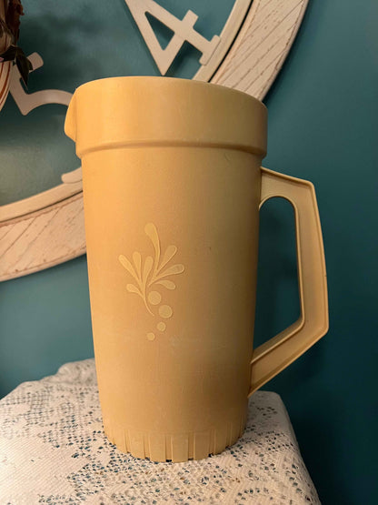 Vintage Tupperware Pitcher 800-2 Almond | 2 Quart Retro Kitchenware