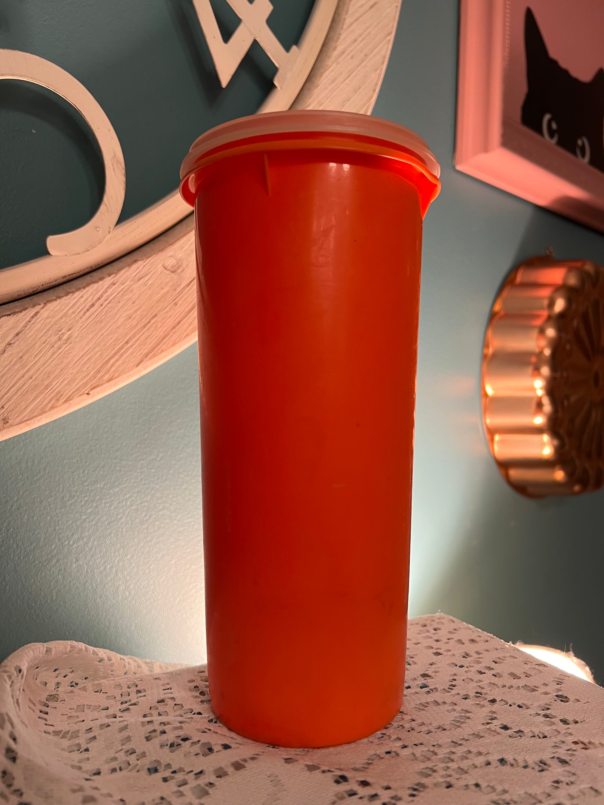 Vintage Tupperware #262 bright orange 1-quart juice and storage container